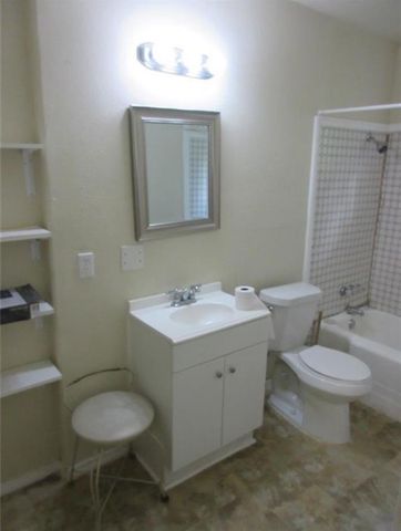 10601 Murr Way, Houston, TX 77048