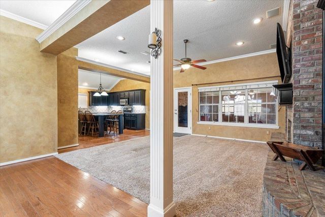 1313 Yorkshire Avenue, Wolfforth, TX 79382