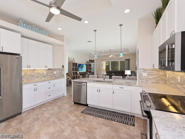 2753 Linda DR, Naples, FL 34112