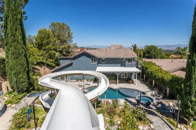 24806 Rosepark Court, Newhall, CA 91321