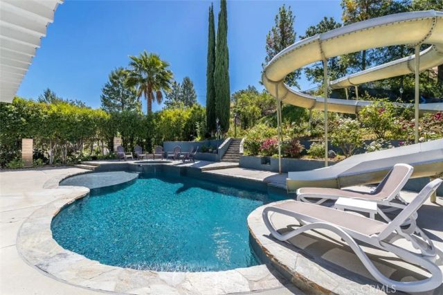 24806 Rosepark Court, Newhall, CA 91321
