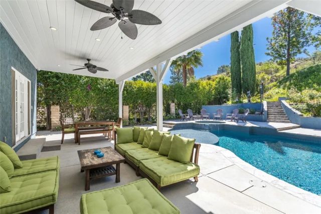 24806 Rosepark Court, Newhall, CA 91321