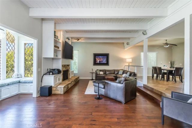 24806 Rosepark Court, Newhall, CA 91321