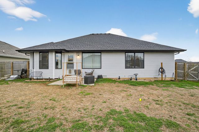 1479 E Drayton Court, Republic, MO 65738