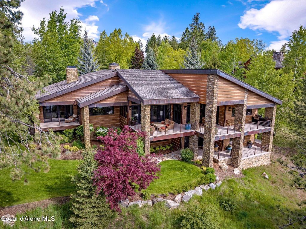 6212 W PLATINUM DR, Coeur D'alene, ID 83814