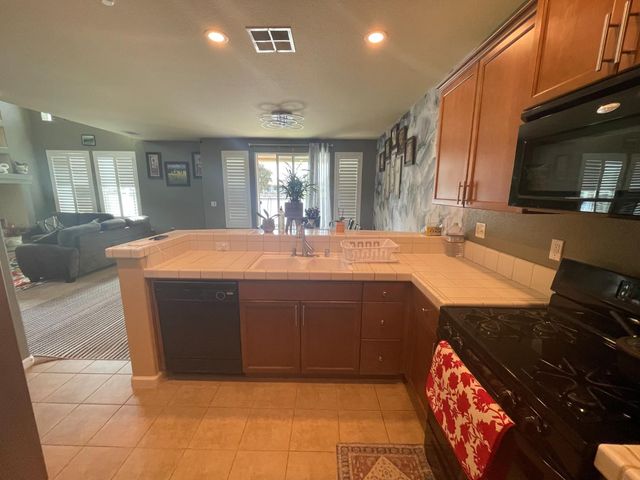 2780 Amalfi, Chowchilla, CA 93610