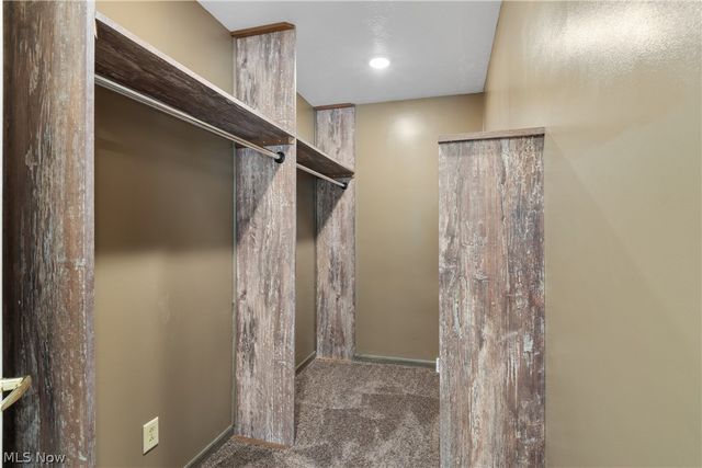 3865 Silver Wood Drive, Stow, OH 44224