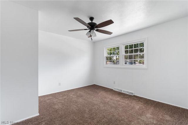 3865 Silver Wood Drive, Stow, OH 44224