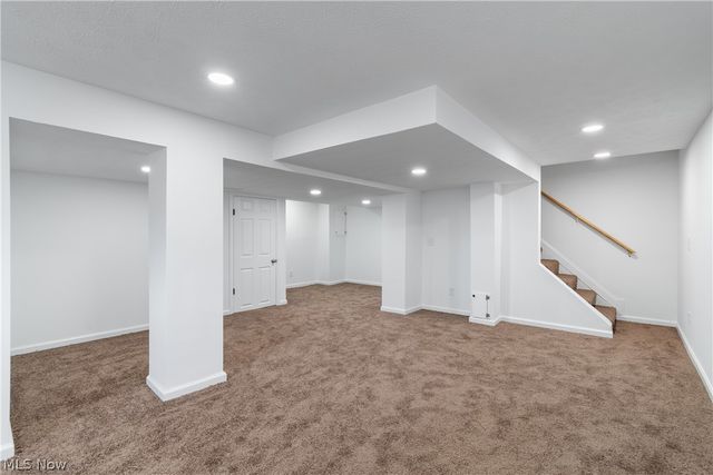 3865 Silver Wood Drive, Stow, OH 44224