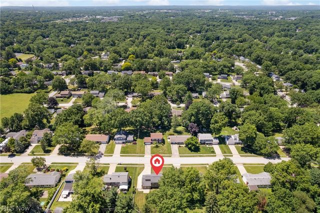 3865 Silver Wood Drive, Stow, OH 44224