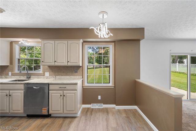 3865 Silver Wood Drive, Stow, OH 44224