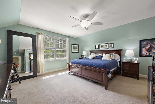 10 VINING LN, Wilmington, DE 19807