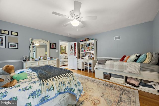 10 VINING LN, Wilmington, DE 19807