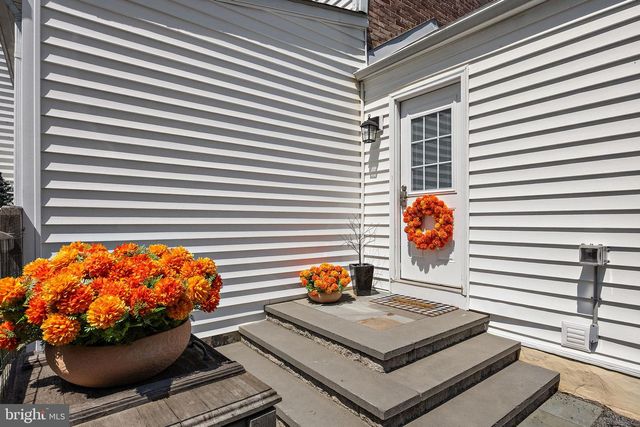 10 VINING LN, Wilmington, DE 19807
