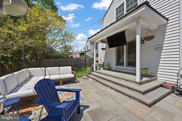 10 VINING LN, Wilmington, DE 19807