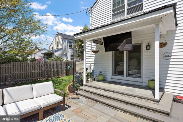 10 VINING LN, Wilmington, DE 19807