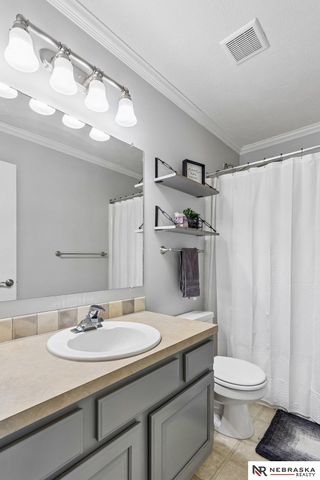 2822 O'Shea Drive, Lincoln, NE 68516