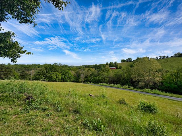 287 Logan Lick Road, Winchester, KY 40391