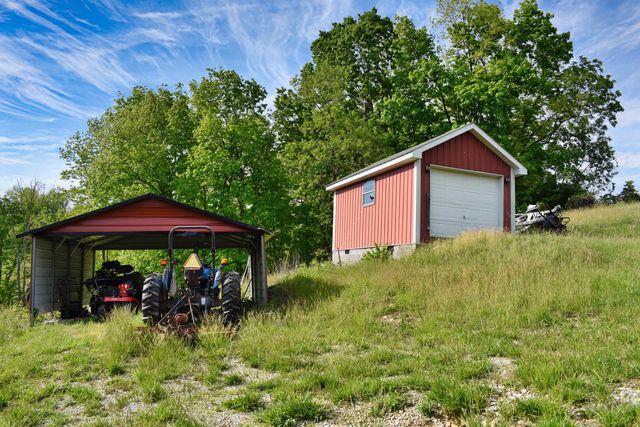 287 Logan Lick Road, Winchester, KY 40391