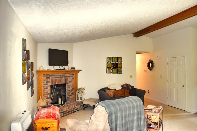 287 Logan Lick Road, Winchester, KY 40391