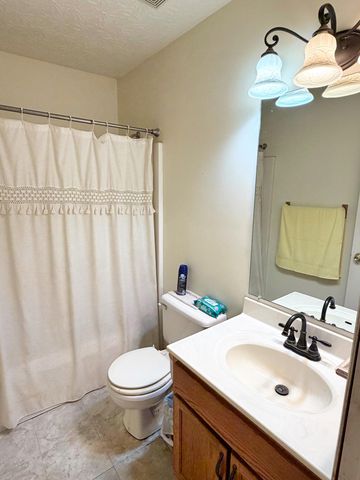 287 Logan Lick Road, Winchester, KY 40391
