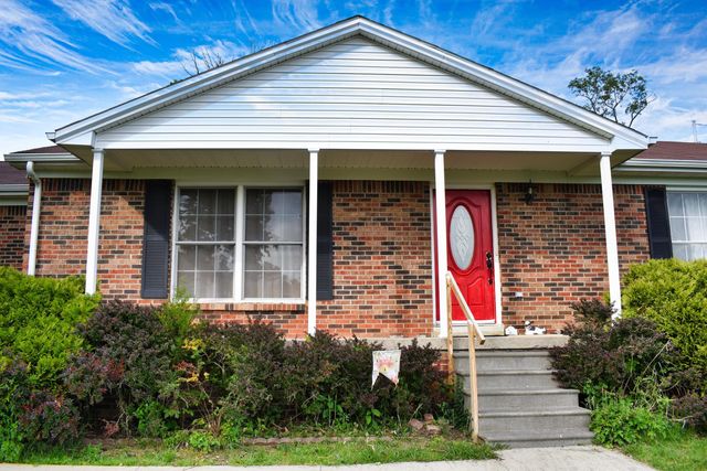 287 Logan Lick Road, Winchester, KY 40391