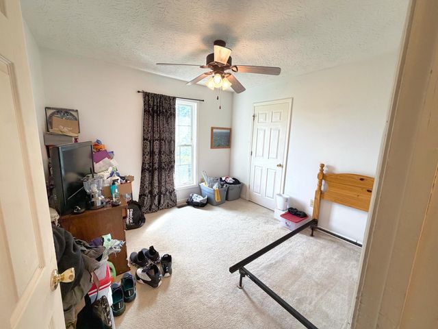 287 Logan Lick Road, Winchester, KY 40391