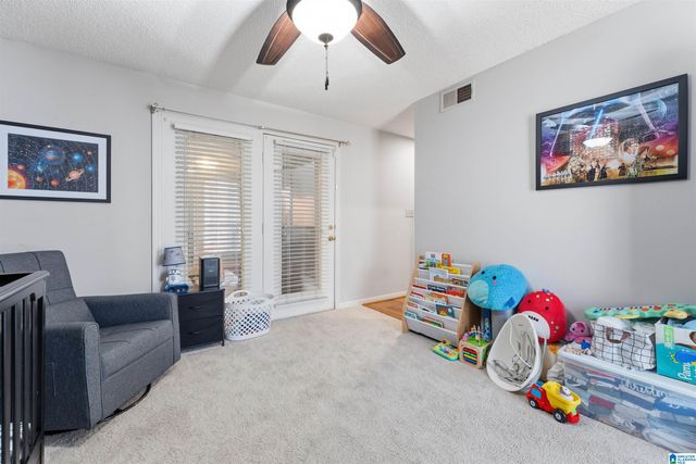 1403 Gables Dr, Hoover, AL 35244