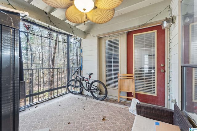 1403 Gables Dr, Hoover, AL 35244