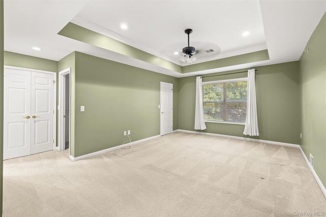 54 Meadow Pond Circle, Miller Place, NY 11764