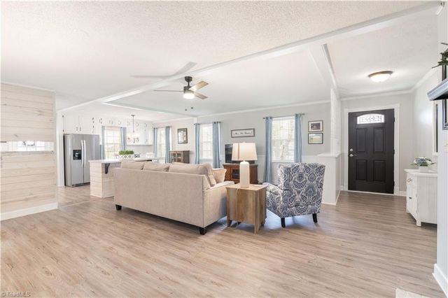 1401 Lambs Lane, Kernersville, NC 27284