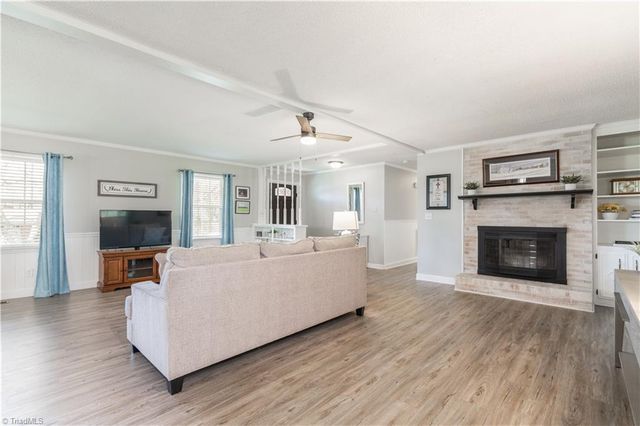 1401 Lambs Lane, Kernersville, NC 27284