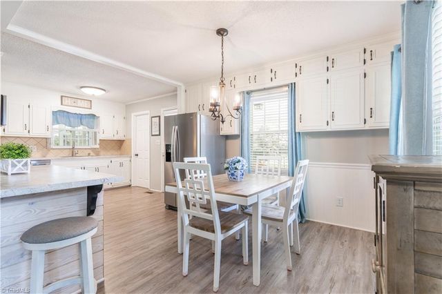 1401 Lambs Lane, Kernersville, NC 27284