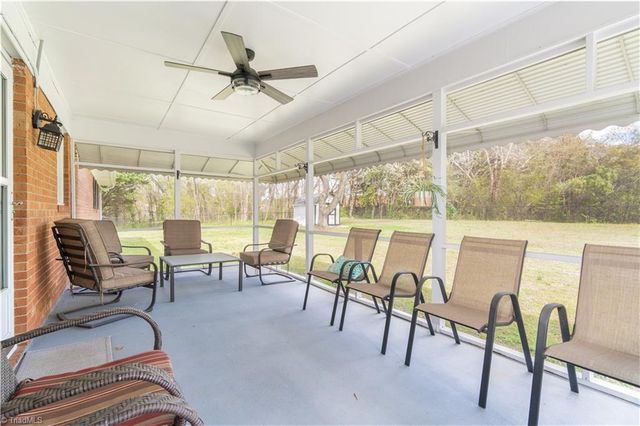 1401 Lambs Lane, Kernersville, NC 27284