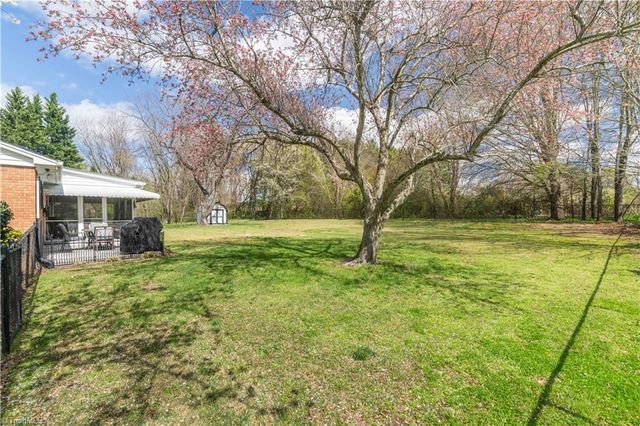 1401 Lambs Lane, Kernersville, NC 27284