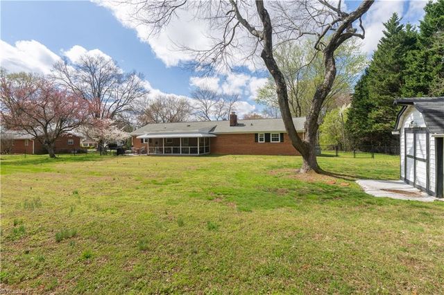 1401 Lambs Lane, Kernersville, NC 27284