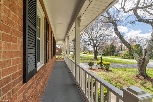 1401 Lambs Lane, Kernersville, NC 27284