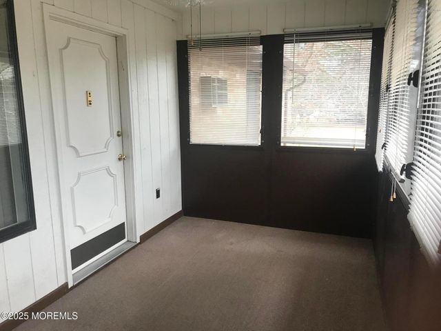 111 Amberly Drive H, Manalapan, NJ 07726