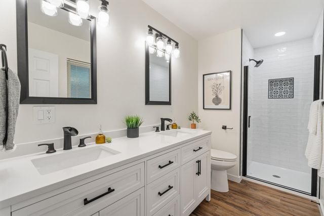 1441 NW B Street, Grants Pass, OR 97526