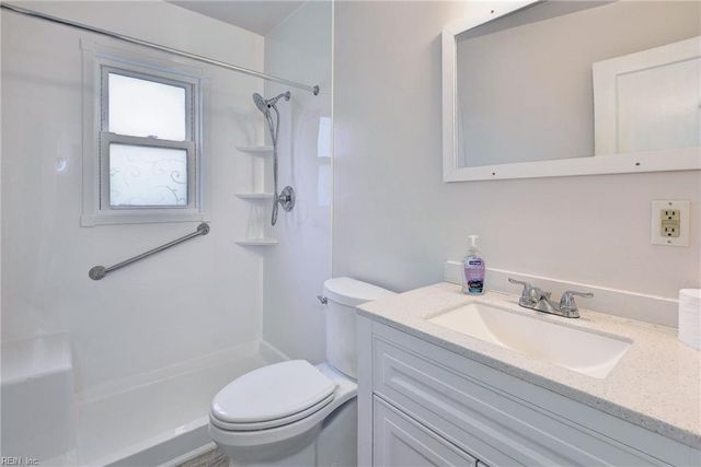 107 Roland DR, Hampton, VA 23669