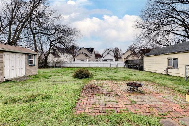 107 Roland DR, Hampton, VA 23669