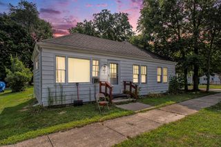 228 N First Street, Cassopolis, MI 49031