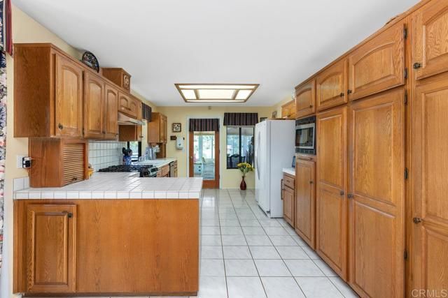 2394 Vista Grande, Vista, CA 92084