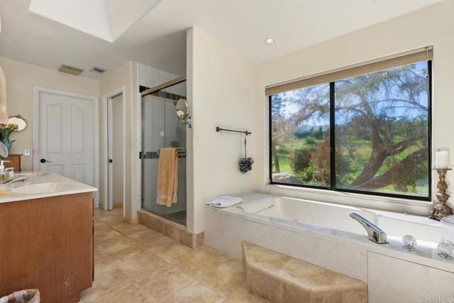 2394 Vista Grande, Vista, CA 92084