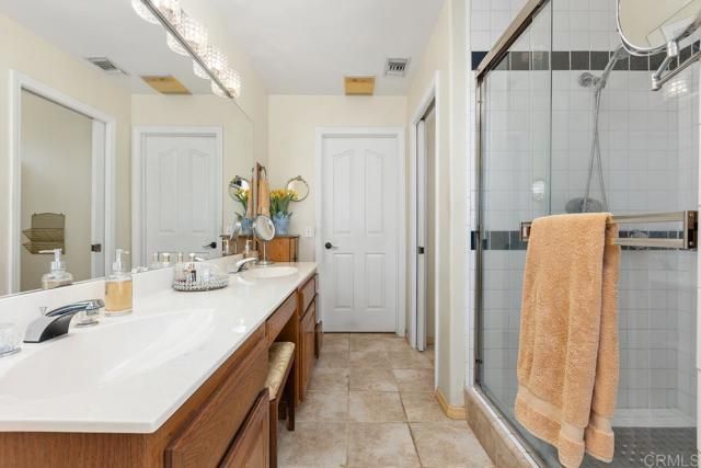 2394 Vista Grande, Vista, CA 92084