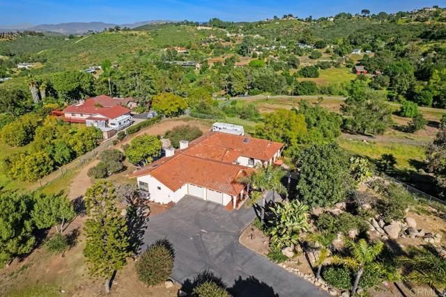 2394 Vista Grande, Vista, CA 92084