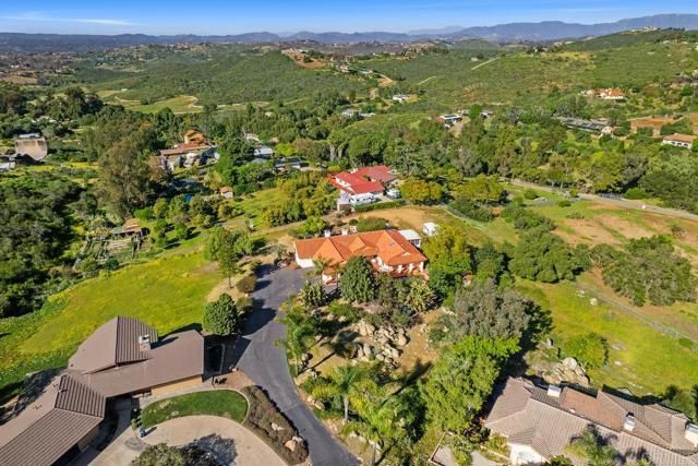 2394 Vista Grande, Vista, CA 92084