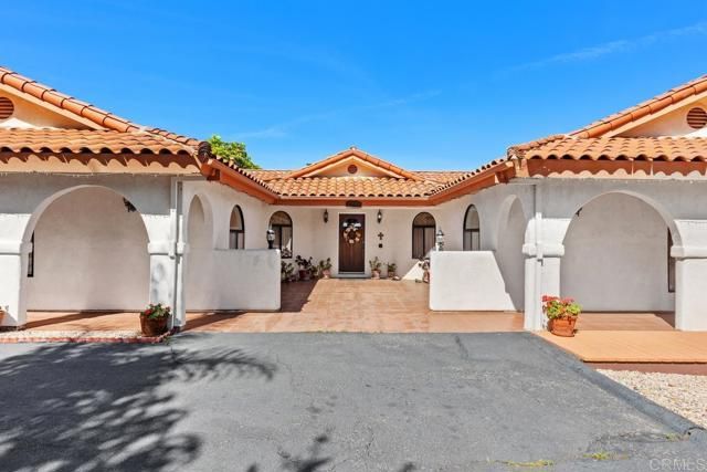 2394 Vista Grande, Vista, CA 92084