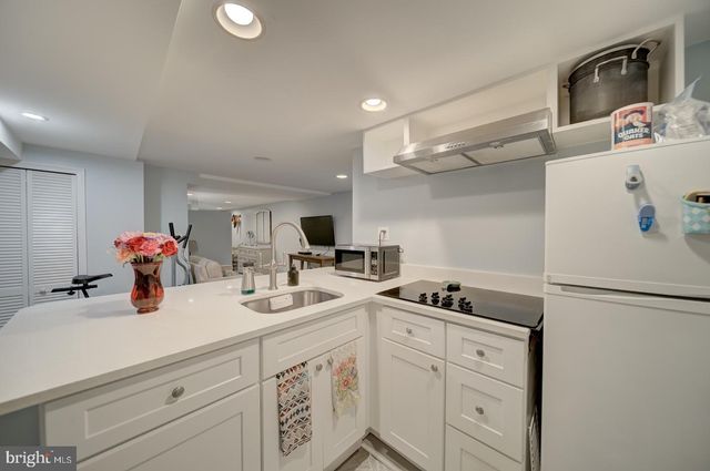 1842 NORTH CAPITOL ST NW, Washington, DC 20002