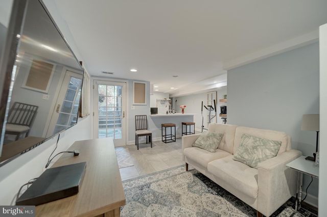 1842 NORTH CAPITOL ST NW, Washington, DC 20002